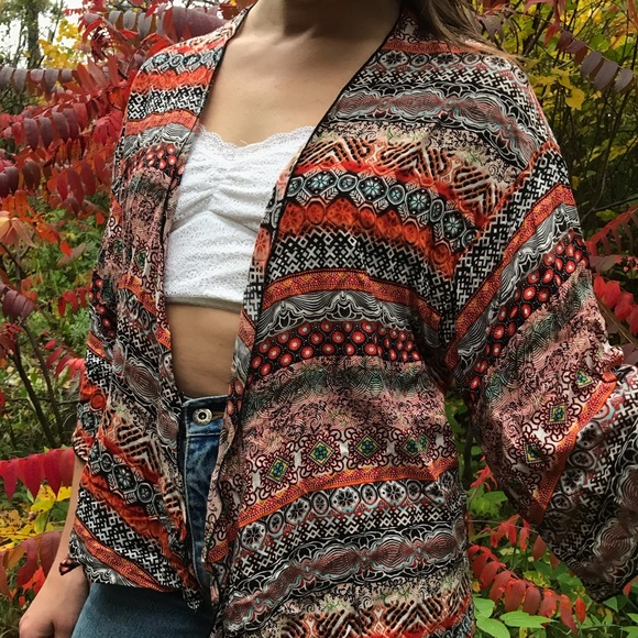 Patterned Kimono - Picture 3 of 4